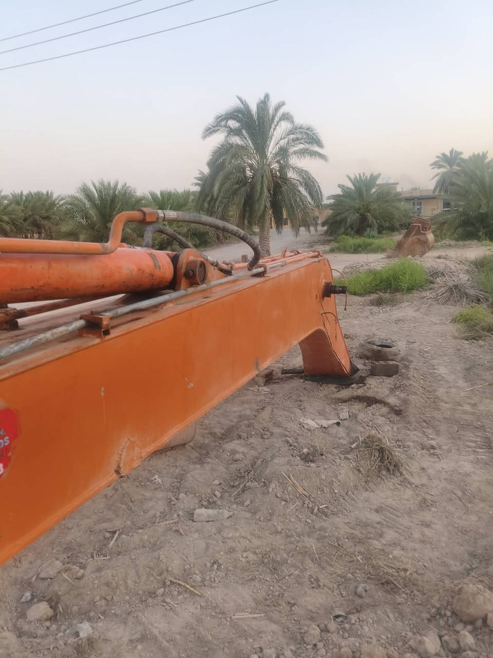 السلام عليكم جب طويل 16 متر مال فايف بلادي جاهز للعمل  المكان بابل الحله قريب المعمل السكر   السعر150 ورقه وبي مجال ***********
