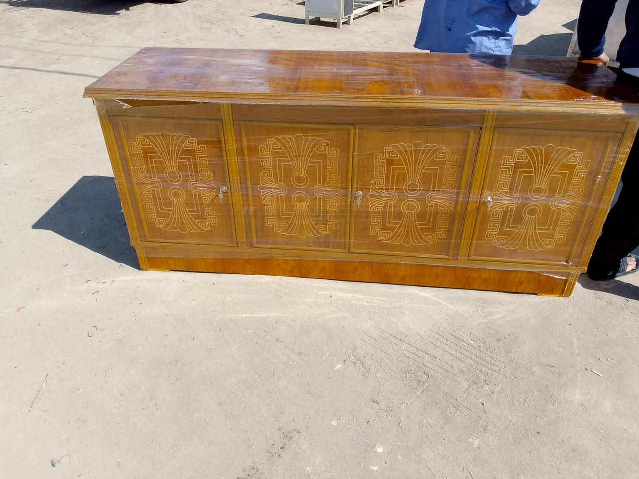 بوفيات تسكام  الوجه صاج متره ونص استندر مترين ونص  استندر المكان كربلاء طوريج رقم تواصل ***********
