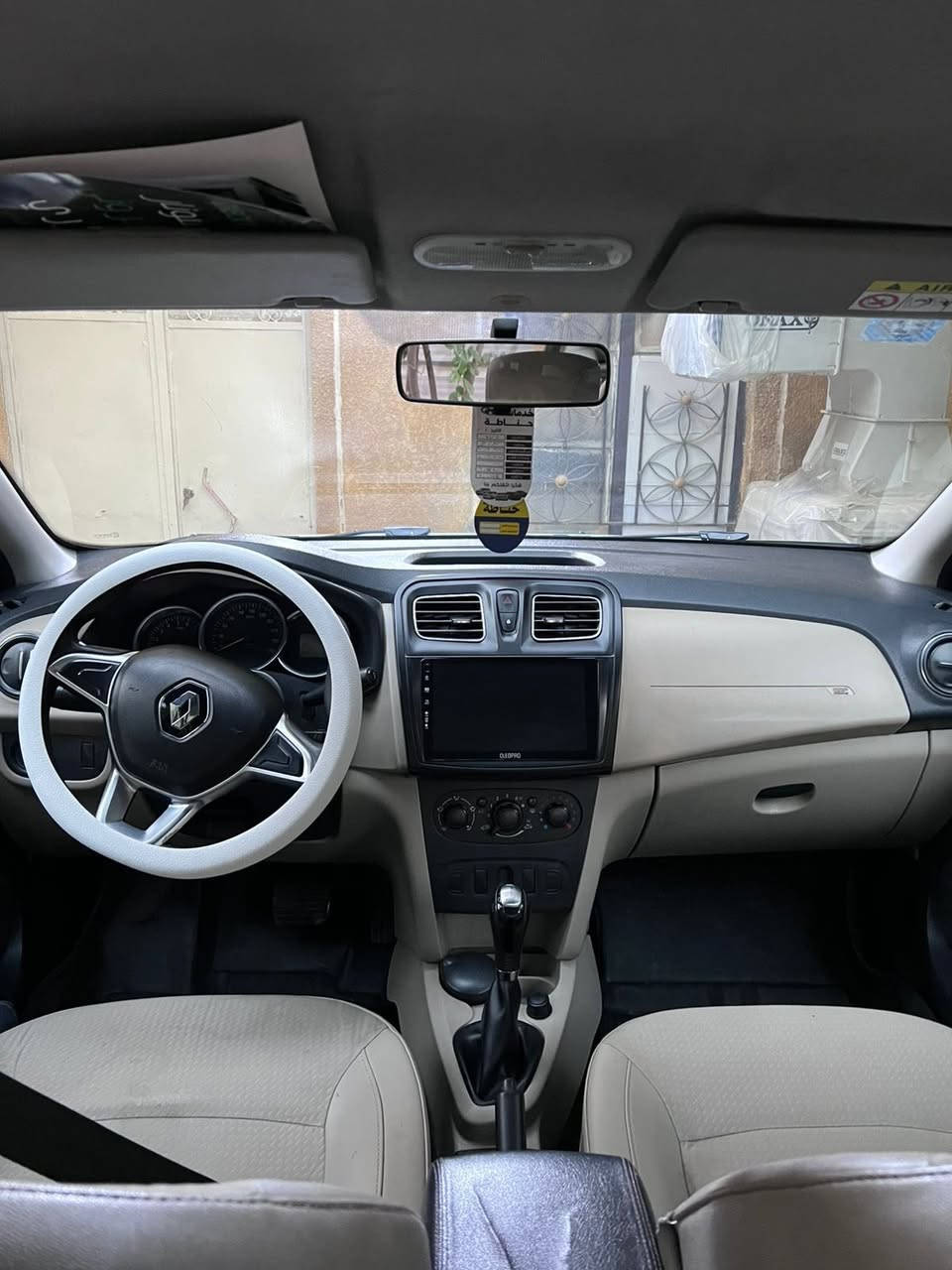 السلام عليكم رينو سنبل بغداد رقم الجديد بسمي تحويل مباشر مكفولة من الصبغ والضربة السيارة جاهزة تخم تاير السعر 80مكاني بغداد الشعلة متواجد على هذا الرقم ***********
