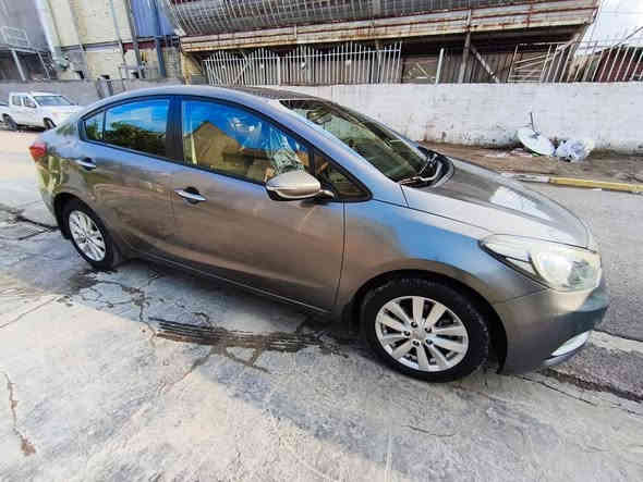 سيراتو خليجي 2016
فول مواصفات عدا البصمه 1/1
مكفولة من الصبغ والتبديل كفالة عامة 
مواصفات: 
فتحه سقف 
فول تحكم ستيرن 
مري شفط واشاير مري 
خمسه ويل كب 
السياره كامره بلمرايه الوسطيه 
ميكانيك وكير وكهرباء بدون اي نواقص كله صيانه دوريه وقطع بلاديه تخم تاير وبولش جديد الدعاميات بيه بعض الملاحضات بس بدون اي صبغ غرفه السياره جديده جداً

مكان السيارة بغداد 
رقم صاحب السيارة 
***********

السعر :: اطلبه بالتعليقات يصلك خاص 📩

#ادارة_الصفحه ⚡

ملاحظه / 🔴
مدير الصفحه غير مسؤول عن بيع وشراء واصوليات السياره نحن صفحه لعرض السيارات فقط.
