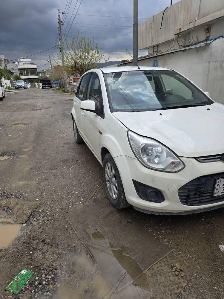 فۆرد فیگۆ ٢٠١٣ شەریکەی نیڤا 
لە شەریکەوە دوو دەستی کردووە 
گێڕ و مەکینە تەبرید بەشەرت 
سەیارەیەکی خۆش و زۆر ئقتیسادی  
٣ پارچە و نیوی بۆیاغە 
نرخ  ٧٢ گەڵاو مەجال دخان, السليمانية


**إذا كنت صاحب هذا الإعلان وتريد حذفه لأي سبب، رجاءا أرسل رسالة إلى الدعم الفني**