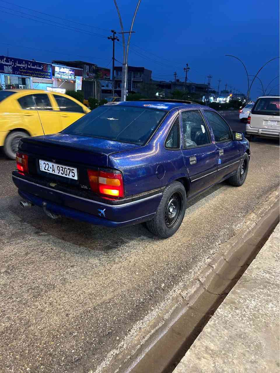 اوبل فكتره 
موديل 1993 
بدون ضربه بدون صبغ بدون اي شي 
رقم اربيل سنويه 2030 
بدون هلالات 
بدون تعمير
تخم صدر امامي خلفي جديد 
مكان السياره كركوك 
الاستفسار على الرقم 
0/7/7/1/9/6/8/0/0/3/4 كركوك, العراق


**إذا كنت صاحب هذا الإعلان وتريد حذفه لأي سبب، رجاءا أرسل رسالة إلى الدعم الفني**