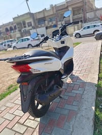 شباب بي سي اكس جيل ثاني مكفوله ماشيه 21مينه 150سعر 1450رقم 07713395275