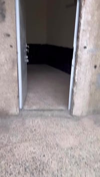 ٩٠ متر للايجار تحتوي على استقبال وكراج ومطبخ وخدمات وفوك غرفتين كبار آ...