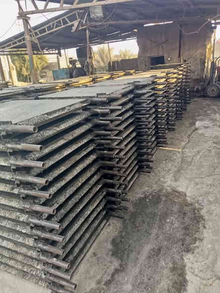 سلام عليكم قوالب عدي العدد 250  ابو الثمانين مستخدمات سنه وحده 3ونص سانتيم الاستفسار الاتصال على الرقم ***********
