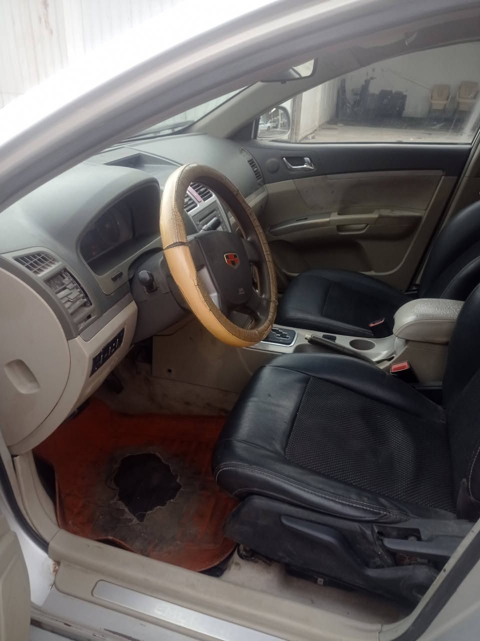 سلام عليكم ام كراند مديل ١٢
سياره جاهزه مكينه وكير بلادي مكفوله  مكانها كربلاء ،

سعر ٤٥وبيها مجال سياره بسمي 

***********

***********

 ‏‪0771 012 1141‬‏
