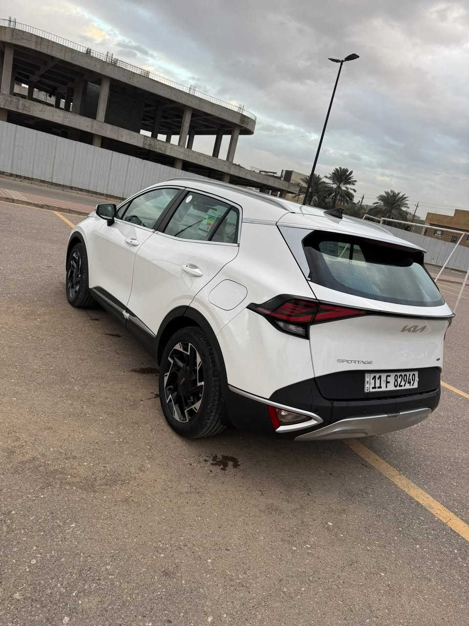 السلام عليكم عندي كيا سبورتج خليجي موديل 2025 زيرووو مكفوله كفالة عامة ام الضمان فول عدا بنوراما  المواصفات بصمة كراسي كهرباء تدفئة بل كشنات صندوك بصمة محرك 2000 فور ويل رقم بغداد ابسمي مكان بغداد حي العدل السعر 250        بيه مجال بسيط ***********
