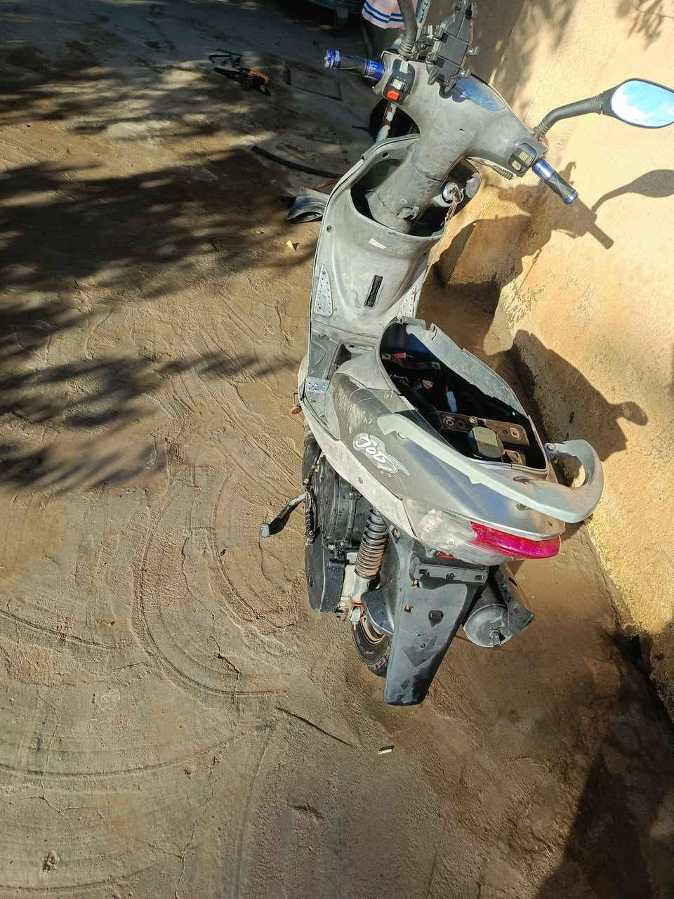 سلام عليكم
ماكس منغولي
نضيفه كهربائيات شغاله سلف نكره باتري عداد
صالنصه جديده سلف جديد ختم واحد
مكاني تاجي
موجود واتساب ***********
