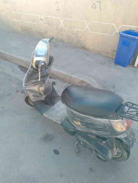 سلام عليكم درجه حلوه ونضيفه السعر 150مكاني بغداد الشعب ***********
