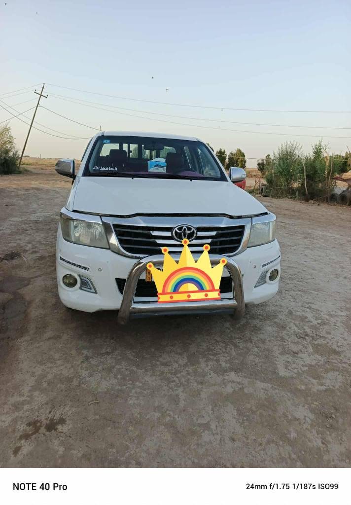 سلام عليكم للبيع بيكم تيوتا هايلوكس مديل 2014سعودي ام الداعاء شاصي 19رقم واسط بسمي مداور ثاني يوم جاهزه السياره مكينه كير  تبريد تخم تاير  سياره جديده بمعنى الكلمه مكفوله كفاله عامه السعر 195وبيه مجال لاستفسار***********المكان ديوانيه الحمزه الشرقي
