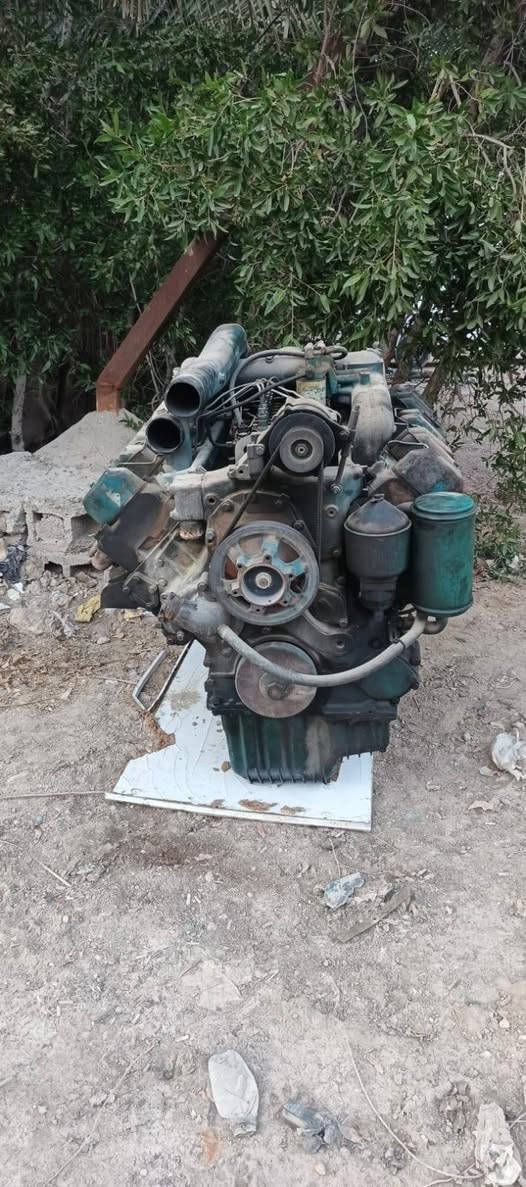 للبيع مولد سكانيه 8 سلندر العنوان بابل رقم *********** السعر35 ورقه وبي مجال
