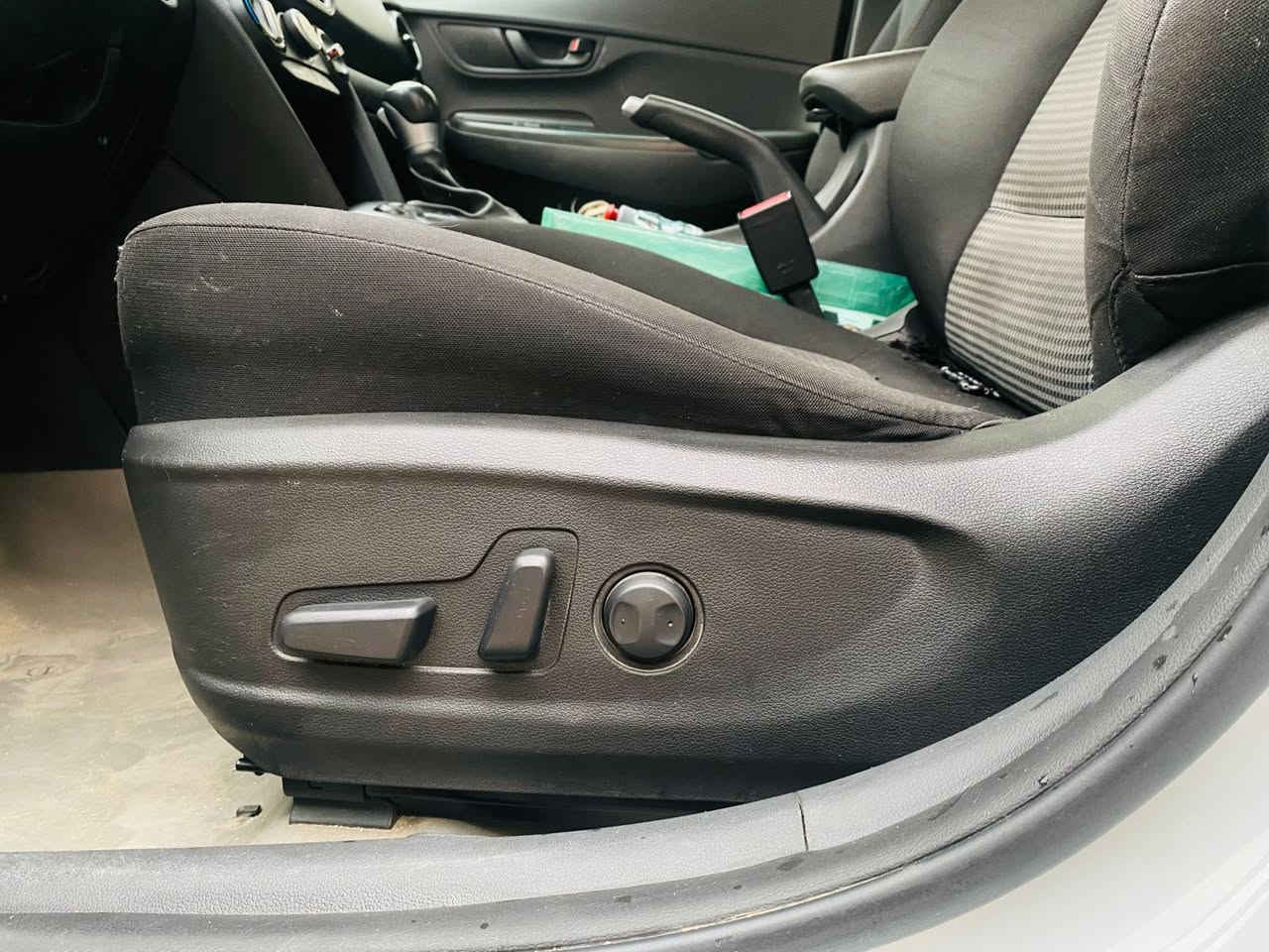 سلام عليكم كونا موديل 20 (وارد أمريكي )بيها تبديل بنيد فقط السياره بدون صبغ 
ماشيه 57الف 
سياره فول موصفات
مكينه 2000 دوش 
فتحة سقف
بصمه
حساس  خلفي 
كشنات كهرباء 
شاشه كامره دواره
مثبت سرعه 
تحكم ستيرن جهتين 
اشاير بالمري 
تحديد مسار 
رادار جوانب 

كير مكينه تبريد صدر كله كفاله 

سونار موجود بالمنشور 
مكانها حي الإعلام 
140$.
0780536063


**إذا كنت صاحب هذا الإعلان وتريد حذفه لأي سبب، رجاءا أرسل رسالة إلى الدعم الفني**