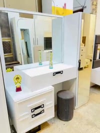 غرفة نوم تركي • ٩ قطع • شزلون مخزن