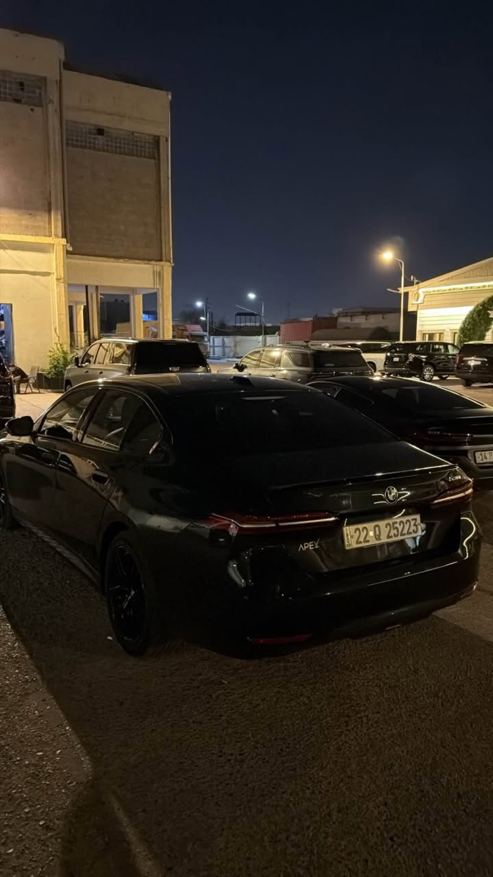 بي ام 530i 2025 كلين مكفولة ماشية 32 ميل فول خمس كامرات 360 داتا شو تجي بيهة بصمتين وكارت ومعروفة مواصفاتهة السعر 470 وقابل للتفاوض مكاني البصرة للاستفسار الاتصال *********** البصرة, العراق
