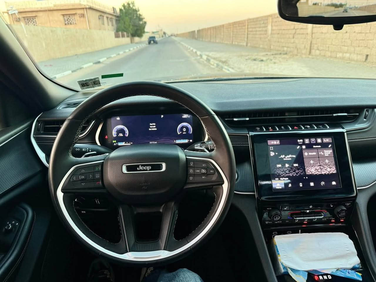 جيب جراند شيروكي L لاريـدو موديل 2023 🔥

✅ فئة Laredo
✅ سيارة عائلية فخمة بـ 7 مقاعد

• محرك 3.6L V6 Pentastar قوي واقتصادي
• كير أوتوماتيك 8 سرعات
• دفع رباعي (4×4)
• تشغيل بصمة + ريموت ستارت
• شاشة وسطية كبيرة
• Apple CarPlay + Android Auto
• كاميرا خلفية
• حساسات أمامية وخلفية
• تحكم بالسكان + مثبت سرعة
• دخول ذكي بدون مفتاح
• مكيف أوتوماتيك أمامي وخلفي (ثلاث مناطق)
• إنارة LED أمامية وخلفية
• ويل وكالة
• باب خلفي كهربائي
• أنظمة أمان متطورة (Lane Assist – Emergency Braking – Blind Spot)
• داخلية واسعة ومريحة مع صف ثالث
• مناسبة للاستخدام اليومي والسفر الطويل

🛠️ الملاحظات:
• الحادث موضح بالصور
• صبغ جاملغ أمامي فقط

💰 السعر: 30,000$
📍مرقم بصرة

📌 رقم الشاصي:
1C4RJKAG9P8841080

للاستفسار :-

*********** البصرة, العراق
