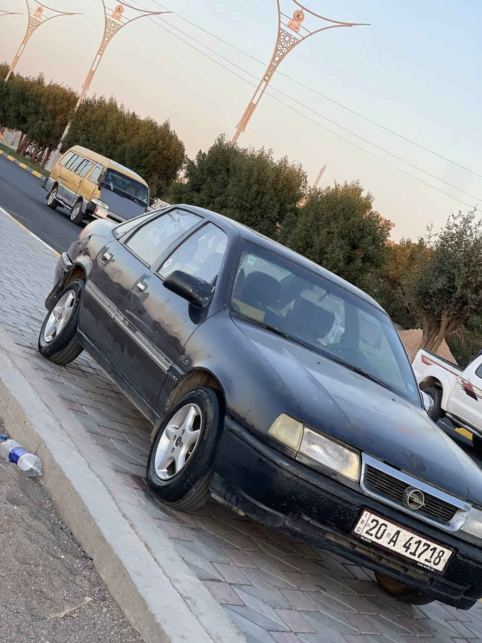 سلام عليكم للبيع وبل فكتره 93 مكينه و كير جدد تخم تاير جديد صدر جديد غرفتها كلش حلوه سياره جديده وبلاديه السعر 28وبيها مجال بسيط العنوان ديالئ بلدروز لاستفسار ***********
