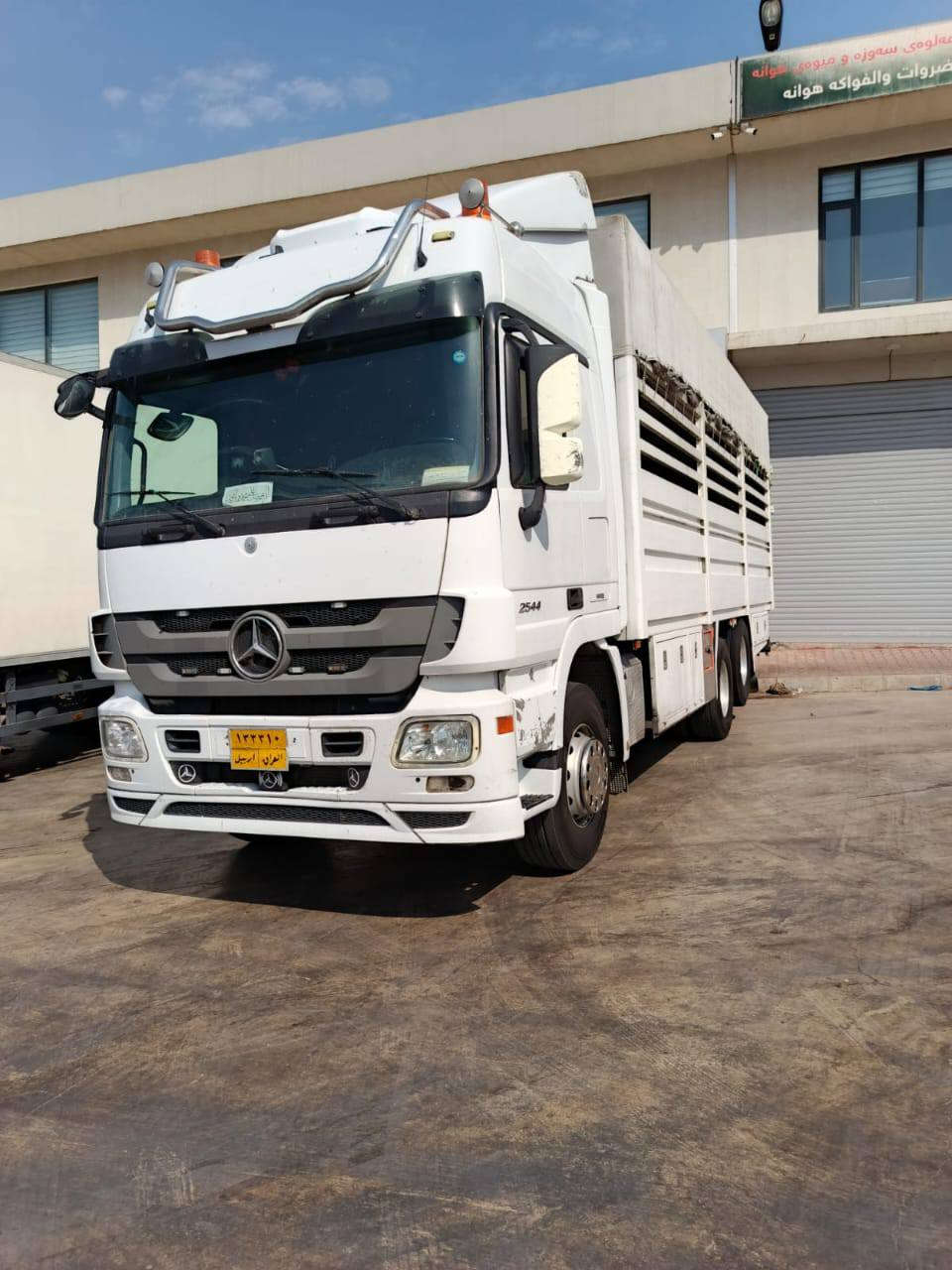 سلام عليكم اكتروز لبيع مديل 2010 فول موصفات
كامره حساس لوتايدر 5 طكات ثلاجه دبل مناميه سبلت فوك القماره عرجه 12 نمره هورنات بلادي كاسحه كهربائيات كله بالوني وزعانف بدي قفص شرط مابي اي فطر ولا كك دبل تاير رقم اربيل بسمي شرط التحويل ***********
السياره كفاله عامه  مكان السياره النجف الاشرف المو شراي لا يتصل رجائن
