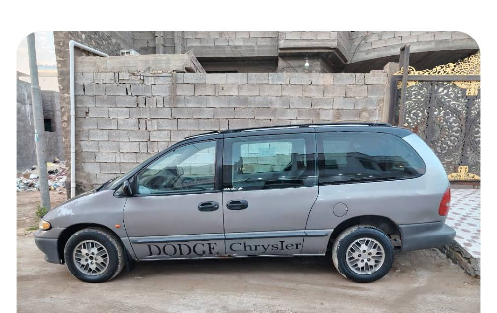 السلام عليكم
دوج موديل 97 انبار دزلي بلاد جاهزه من كلشي بيه جراد بسيط محرك كير صدر كهربائيات تخم تاير تحويل مباشر عنوان رمادي السعر 43 بيه مجال للاستفسار *********** غرفه شركه كلهه بلاد
