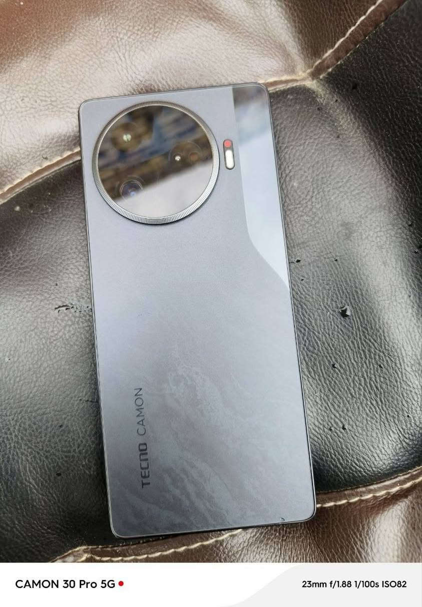 مكلف بالنشر
جهاز كامو 30 برو 5g
ذاكره 256 
الرام 12 
بطاريته 5000
جهاز نضيف
مامفتوح ولا مبدل بي شي
جهاز يخبل 
السعر 250 بي مجال حك الجيه فقط
نجف كوفه مكاني


**إذا كنت صاحب هذا الإعلان وتريد حذفه لأي سبب، رجاءا أرسل رسالة إلى الدعم الفني**