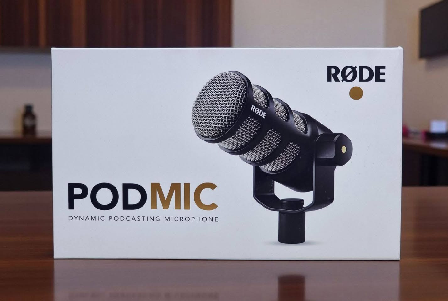 السلام عليكم تجميعة كاملة للبيع وذا يعجبك فقط كيس هم عادي وبقية الملحقات هم مو مشكلة المواصفات GPU:4080:16g
CPU:r7.9700x
RAM:ddR5:32gb6400mhz
Motherboard:b650 كيكا بايت
البور سبلاي:850gold
M.2.2tb
مبرد مائي:xlgmatek360 
واضافات كيبلات RGB سعر الكيس مليونين و٨٠٠ 
شاشات الاولى بلاك وولف 2k 165 سعر ١٨٠ الف قفل 
الثانية EISA fhd 280 ips ٢٠٠ قفل 
ستاند هيدروليكي ابو الثنين سعر ٥٠ 
مكسر سعر ٥٠ 
مايك من شركة رود سعرة ١٢٥ ماخذة ب٢٠٠ الف 
كامرة لوجتك 4k 60 فريم سعرها ٤٠ الف قفل 
ماوس اتاك شارك سعر ٢٥ قفل 
كيبورد اتاك شارك سعر ٥٠ قفل 
ميز جديد مفصلة بيدي جديد صاير علية ب٢٠٠ رايدة ب١٢٥ صاج تسكام قفل حبايب بالنسبة لأغراض والتجميعة كلهن جديدات وعلضمان مكاني بغداد الدورة رقمي *********** توصيل متوفر
