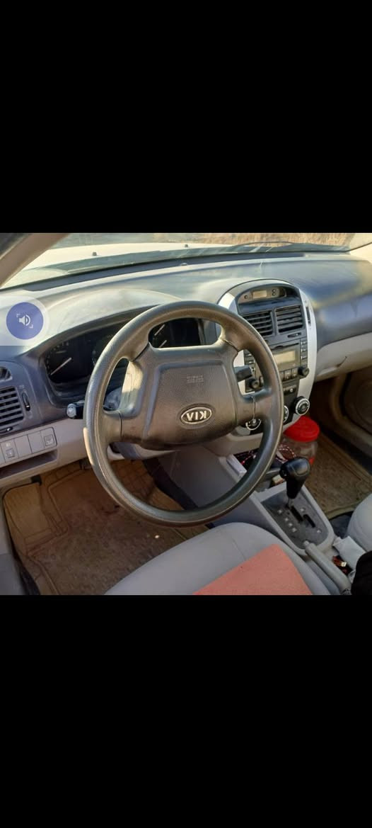 السلام عليكم سيراتو 2008 رقم انجليزي جير مكينه حداديه خير من الله تبريد السعر 78 شاملغ الامامي ***********
