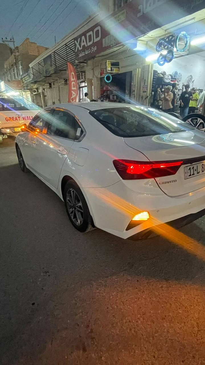 سلام عليكم للبيع سيراتو 22سياره جديده ستخدام شخصي فول مواصفات ما عده البصمه فتحه مري شفط تبريد قطعتين بصمتين لد امامي خلفي حداديه جديده تخم تاير رقم بغداد مداور ثاني يوم السعر 162
#مكاني السماوه قرب معمل المرور رقمي ***********
