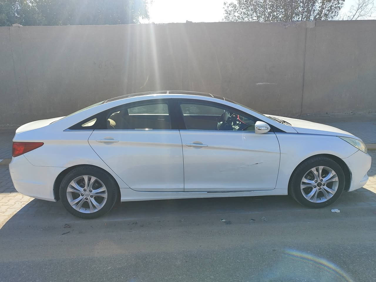 سلام عليكم
سوناتا  2011 خليجي فوول VIP سنويه ل2028باسمي. 

هزه جديده قبل شهرين مسويها 

رقم بغداد الدولي الجديد

فول مواصفات للاخير اعلى فئة 1/1

مكفولة من صبغ وتبديل فقط دحجه خفيفه بلباب مال العبري الصدرواضح بلصوره  وكرد بلهلال مال المالغ الخلفي 

سقف بانوراما  

كشنات كهربا

مكينة 2400 دوش 

تبريد قطعتين 

وباقي المواصفات المعروفه

مكاني بلنجف 

السعر 122وبيها مجال قليل للتواصل ***********
