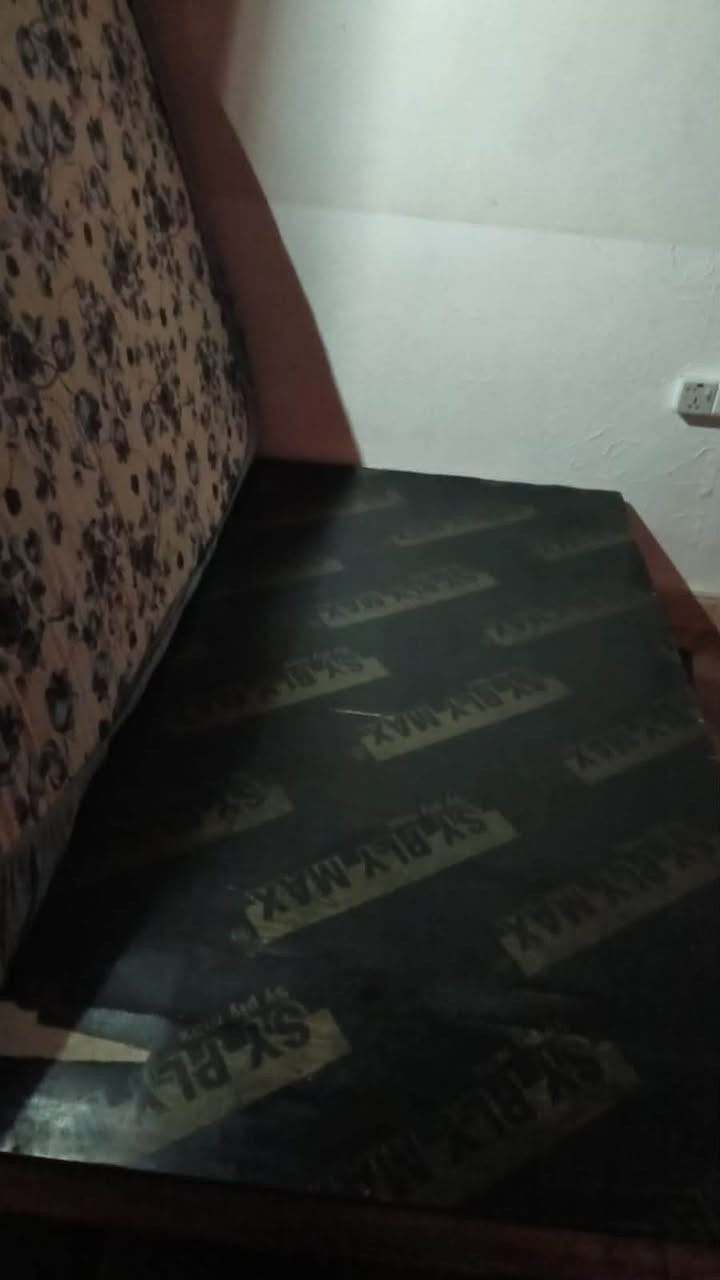 كلهم. جدد ونضاف لي. يريد يشتري يرسلني خاص اطيه. لاسعار والرقم والعنوان.


**إذا كنت صاحب هذا الإعلان وتريد حذفه لأي سبب، رجاءا أرسل رسالة إلى الدعم الفني**