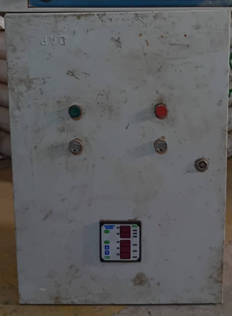 للبيع
بورد كامل مع plc مع شاشة مع مسطرتين 
***********
