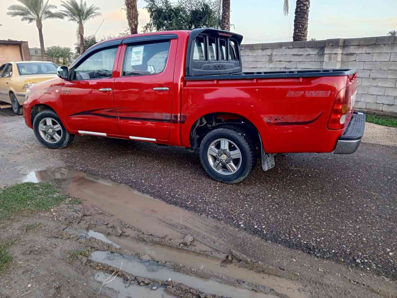 بسم الله الرحمن الرحيم 
و الصلاة والسلام على رسول الله محمد و على اله و صحبه اجمعين 
للبيع تيوتا هايلوكس موديل ٢٠٠٩ كير عادي
 كويتي شاصي ١٩ الساير دشبول ليزري
 مكفولة كفاله عامه من الصبغ و التبديل فقط شي بسيط قليل بذيل البدي الخلفي
 محرك كير اكسن خير من الله مكفول تبريد ثلج صدر جديد 
رقم بغداد انكليزي بأسمي تحويل ثاني يوم أن شاء الله تعالى 
العنوان بغداد ابو غريب 
الشراي يتصل و يدلل 
***********
