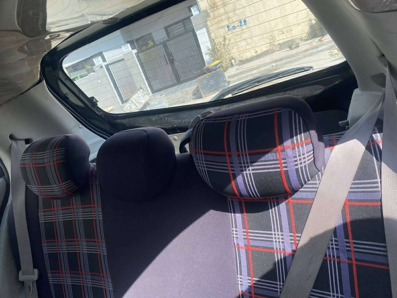 نیسان میکرا 
مودیل 2015
گیرو مه کینه و ته برید به شه رت
سه فعه ک لای سکن سبوغه شانی که مه ک سقفی 
به سبوغ عام ده یفروشم  
سه نه وی 5 مانده به سه ر چوه 
ته قرینه ن 2 وه ره قه ی له سه ره پاشی معامله  ده یگه رینه وه  67$  معامله له یه کی برایانه 
*********** أربيل, العراق
