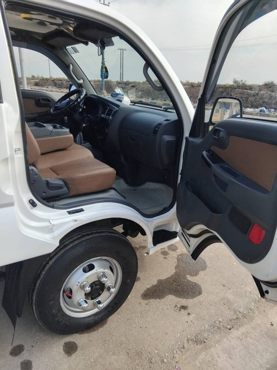 كيه فحل 4000 موديل 23مكفوال كفاله عامه رقم قادسيه دوالي الاستفسار علا هاذ رقم *********** مكان سياره ميسان المجر الكبير
