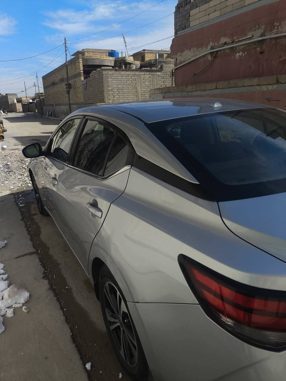 سنترا موديل 21 امريكي حادثها مبين بالصوره سياره ماشيه 55الف رقمها اربيل عنوانها بصره سعرها 130 سياره نضيفه كلش مال جناي وعل ايده الاستفسار *********** مامتواجد عل لفيس
