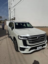 لاند كروزر للبيع لاند كروزر 2024  VX LIMITED SAS بضمان الشركه  مغلفه p...