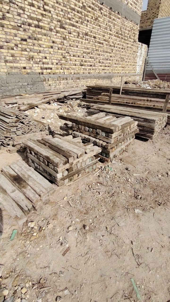 قالب خشب للبيع روسي نضيف العدد 6 مكاعب مكاني حله للاستفسار ***********
