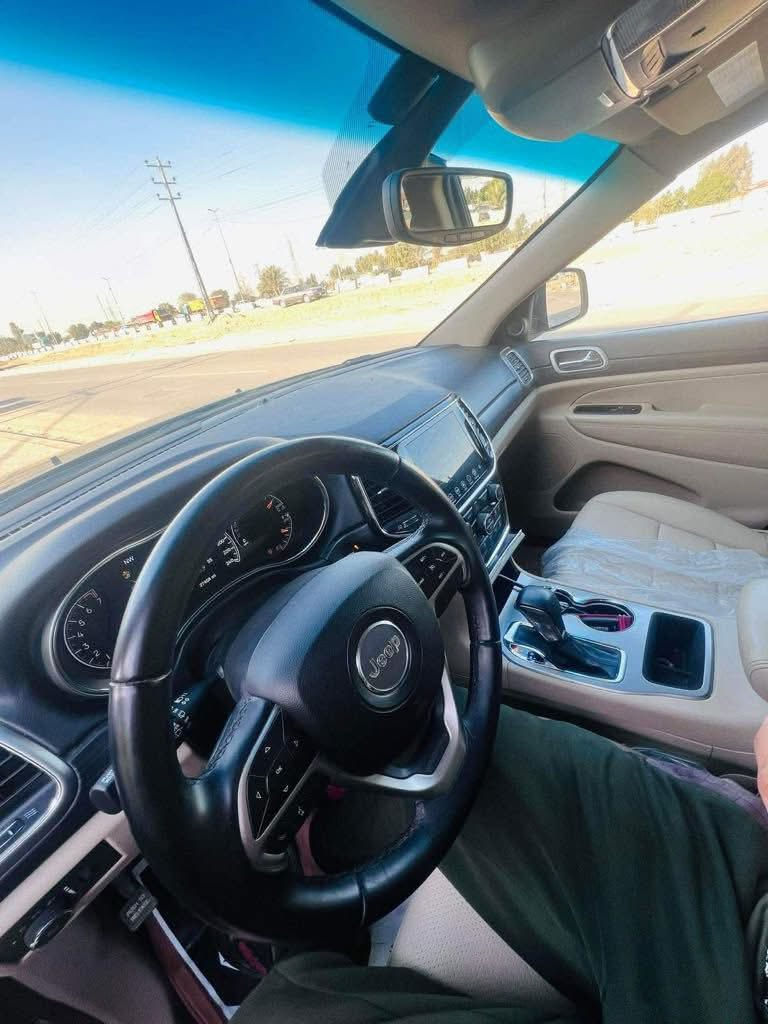 جيب لاريدو 2022 رقم بغداد  للبيع او مراوس بالشكل الجديد 
حادث جاملغ عكس السايق وحافه بنيد 
السيارة سنگل  

مواصفات 

رادار امامي تحديد مسار ومانع اصطدام
رادار جانبي
شاشه كبيره 
داخل بيجي مطعم بصاج اسود 
مقاعد جلد وكرسي السايق كهرباء  
گير مكينه كله مكفول برغي ممفتوح منها ولا مصلح بيها 
السيارة جديده 
مكان السياره حله  
سعرها 259 وبيها مجال 
اتصال او واتساب ***********
