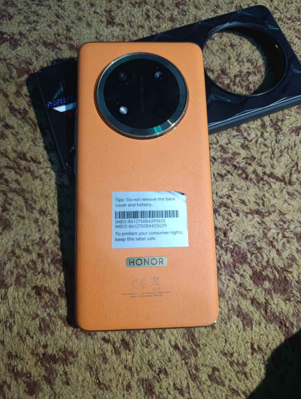 مرحبا هونر x9C
جهاز مكفول من الشخط بدون ملحقات 
٢٧٠ الفوالسعر نهائي بغداد الامين الثانيه 
***********
