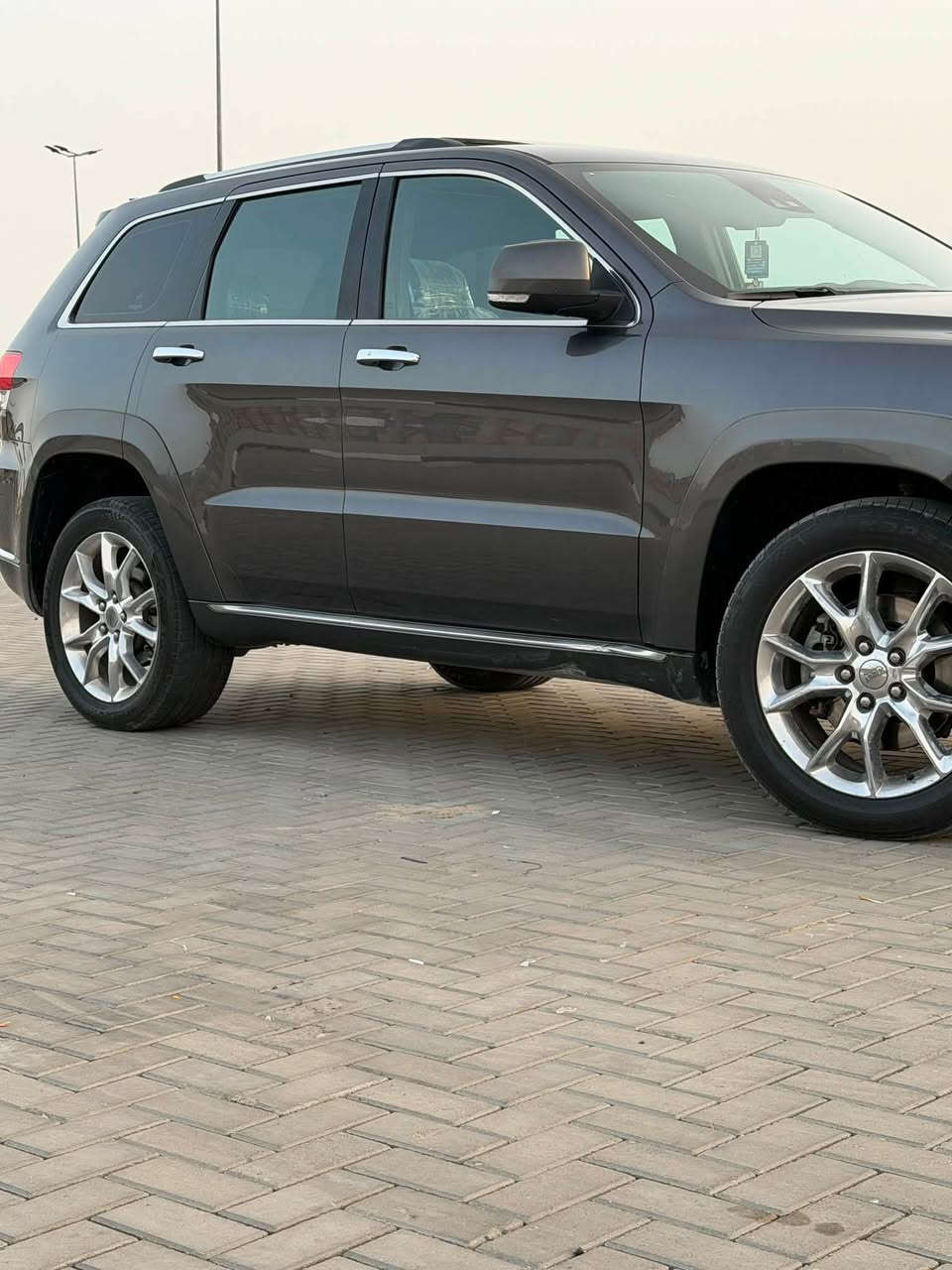 السلام عليكم
للبيع او للمراوس بتاهو او يوكن حديث 

جيب سومت اعلى فئه تجي مكينه 8 سلندر 5700 

موديل 2014 خليجي رقم بصره رقم حلو 

صبغ بنيد فقط والباقي مكفوله 

بانورما

دخول وتشغيل بصمه 

لايت فول لد وعدسه عين الشيطان 

لايت يفتر بأتجاه الستيرن

زراك لايت

رادار 360 درجه خلفي امامي وجانبي 

صندوك كهرباء

داخل جلد سقف شامو

ستيرن كهرباء+ كشنات الاماميه كهرباء +تدفئه تبريد

كشنات خلفيه تدفئه

تخم تاير جديد

مكينه وكير خير من الله 

كير طياره

ماوس وضعيات قياده 

جكات صعود ونزول 

حساسات امامي خلفي 

دفيدي قرص بالجكمجه 

14سماعه+دمام خلفي 

خزن كشن

اخوان مواصفات السومت معروفه كتبت الي ما جاني السومت اكيد الجنايه تعرف بيهن 

السعر 185والي تعجبه السياره مااقصر وياه

***********  بي وااتساب مكان السياره بصره@إشارة
