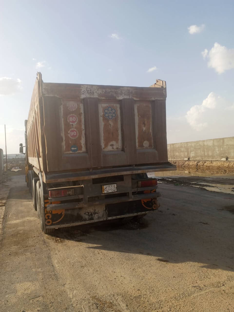 سكانيا موديل٢٠٠٧قلاب بلادي محرك انجكسن كير الف٣*٣لوحات ٣.  ***********
