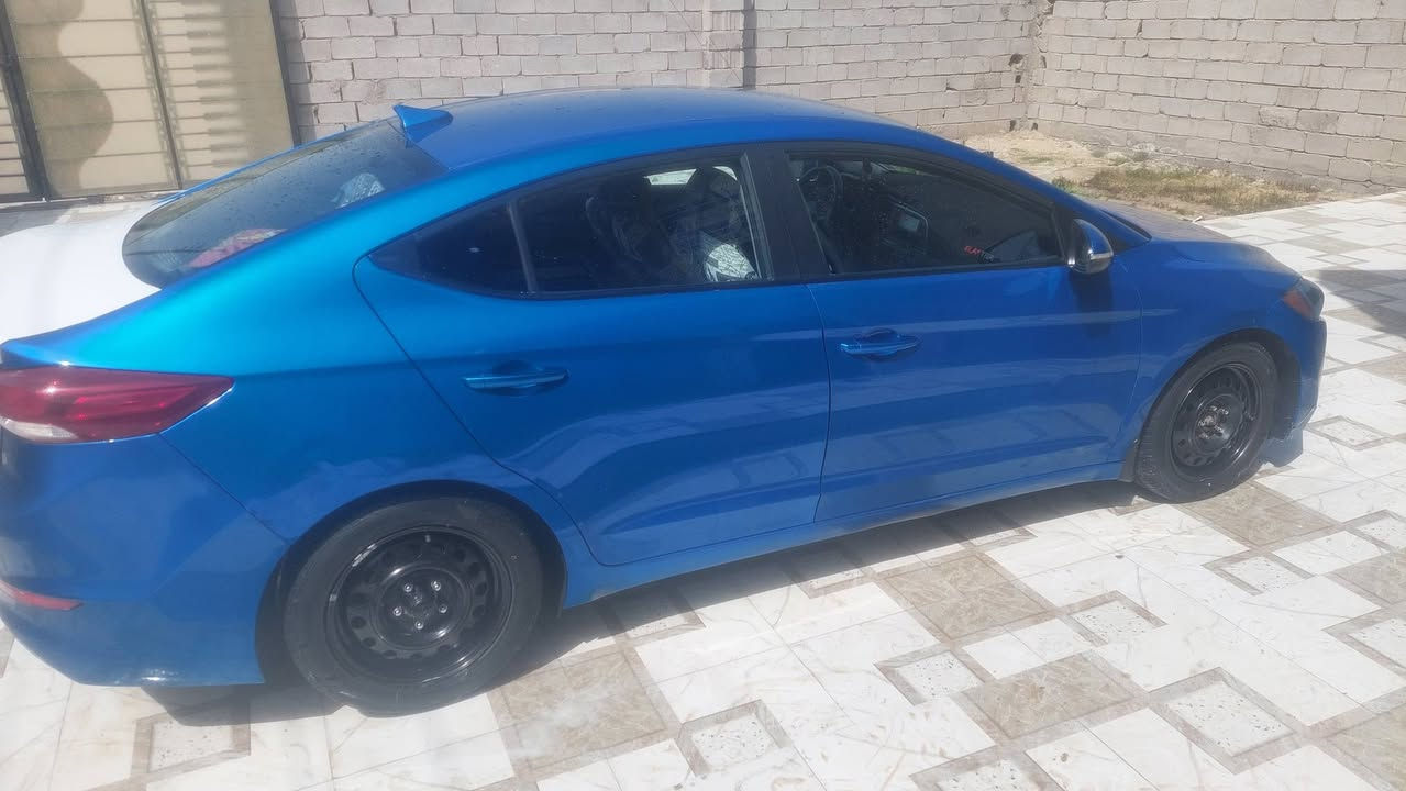 سلام عليكم النتره ١٨ تحويل سنويه ٣٠ تحكمات استيرين مثبت سرعه رادار جانبي كشنات تدفه هيتر استيرن شاشه جبيره بلاد معه كامره دواره د حساسات خلفيه اتلث انضمه قياده مكينه ٢٠٠ دوش مفتوحه معلايه كازكيت  اتلث قطع صبغ  ليبل واحد بدون تبديل بدون دواخل ترايك البغداد سعره ١١٠ بيه مجال وشكرا ***********سوق الشيوخ
