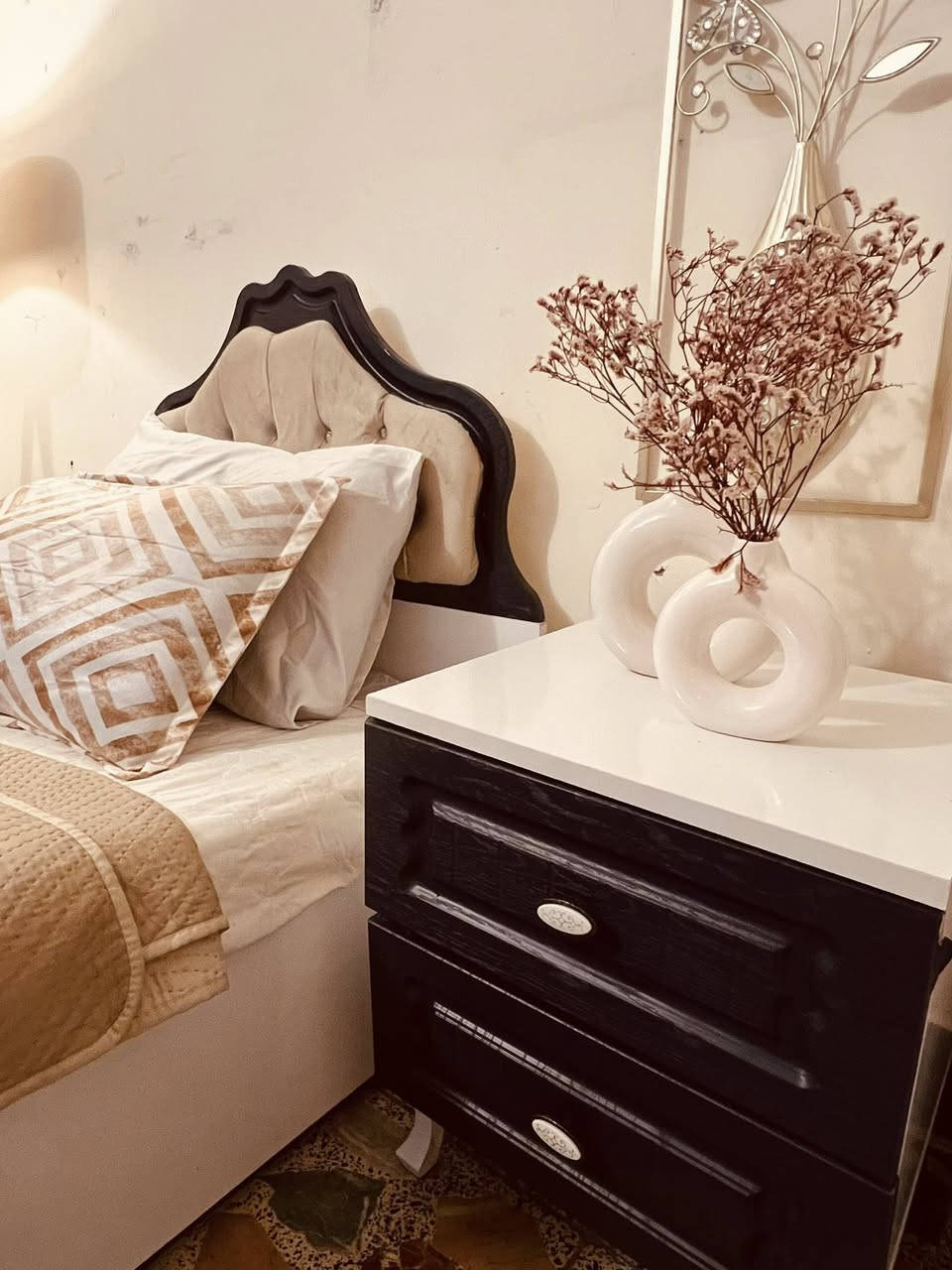 غرفة تركيا كانتري شبابية لون نيلي نضيفة جداً استعمال قليل 5قطع مكاني بغداد للأستفسار ***********
