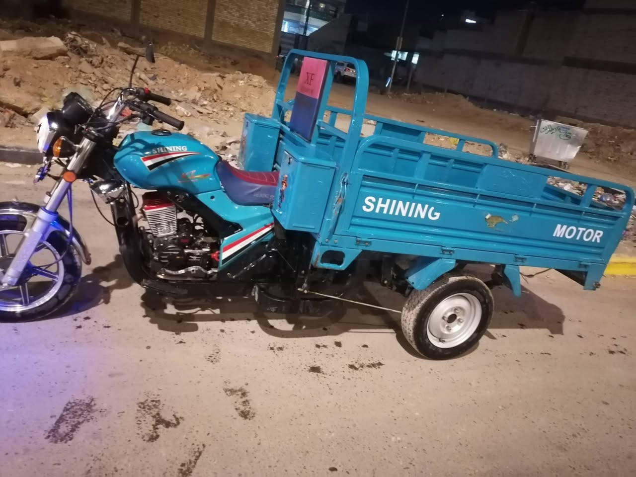 سلام عليكم عندي ستوته دولفين للبيع مديل23 اوراق أصولي ستوته مكفوله من كلشي ستوته جديده مكينه مامفتوحه مكان كربلاء سيف سعد حي الاطارات سعره مليونين 750وبيه مجال الشراي يتصل على الرقم *********** ستوته
