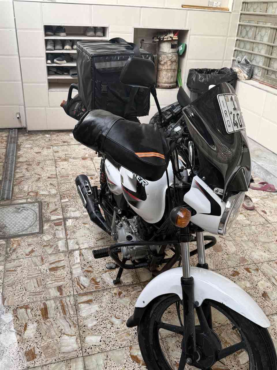 سلام عليكم من رخصة الادمن
بوكسر مديل 23 مرقم وباسمي تحويل ثاني يوم مستخدمه دلفري 4اشهر 
مرق

بيهه خيط تنقيص يعني تمشيك هواي بين متشتغل وتسويهه

البوكسر عروس كدامكم من ناحية الگشر والزورقة كلش هواي صارف عليهه ونضيفة كلش 

مكاني بغداد مدينة الصدر قطاع 33

للاستفسار *********** متواجد واتساب
