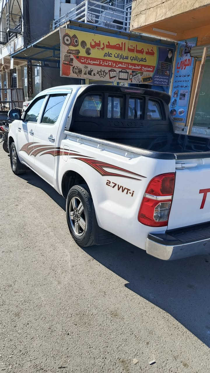 هايلوكس موديل 2014 كير عادي 
مكفوله كفاله عامه ماعدى بارد بسيط 
رقم واسط 
تحويل مباشر مكينه بلاد مامفتوح 
شاصي 19 
اتصل ***********
السعر 190 وبيهة مجال
