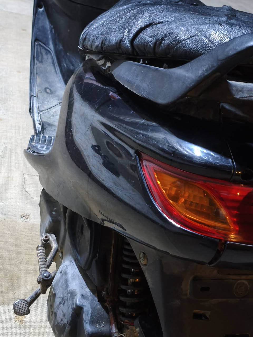 فراشة فحل نضافة كدامك شعلة ومعدل فول كلشي شغال بيها نكرة سلف،كهربائيات والخ.. كلشي شغال مامفتوحه ولا مره تجي وتشوف ومجالها بسيط للجية
مكاني البصره. قضاء المدينه بني منصور 
***********حاويه حاويه
المو شراي لا يدخلي خاص
