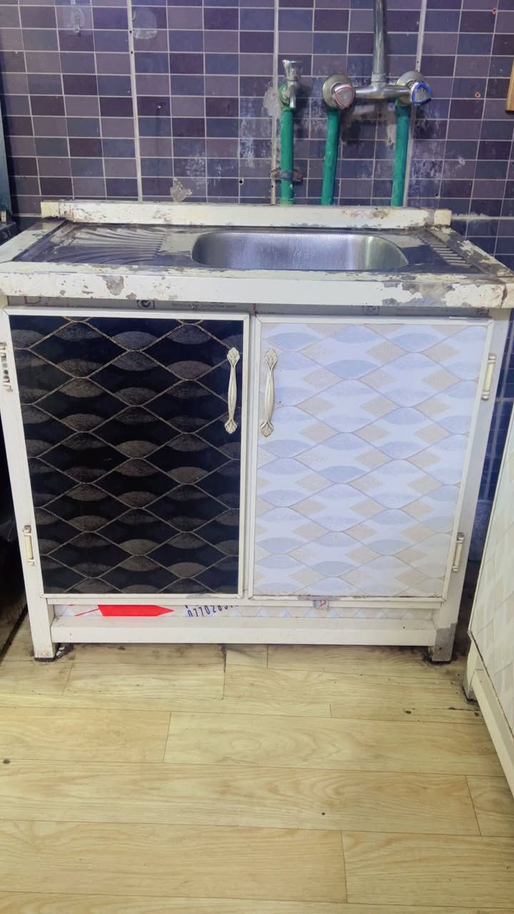 كاونتر للبيع بسعر 150اتصل  ***********
