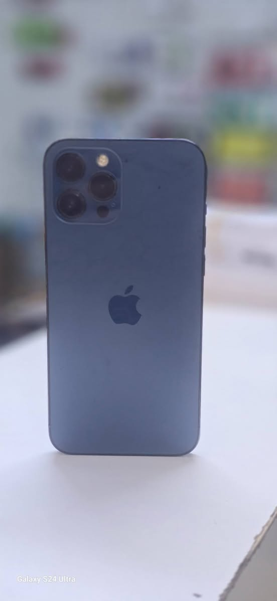 سلام عليكم ايفون 12 برو ماكس مبدل  ضهر ذاكرة 128  بطارية 77 مكاني بغداد السعر 325 نهايته  ***********
