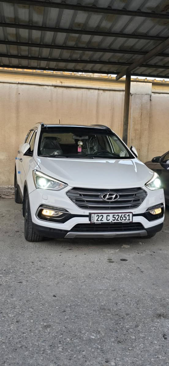 ألسلام عليكم....

سنتافي ٢٠١٦ وارد كندي وبمعارضنا يسموها اسرائيلي 
* ضررها جلخ اربع اصابع چاملغ امامي جهة النفر وبالبوند بيها مكان مشلوع الصبغ تجي وتشوف بعينك وانطيك شرط الفحص مكينة وگير 
مكينة ٤ بستم 
السيارة ك مواصفات معروفة وواضحة ومبينة فول فول 1\1 
٧ راكب 
ماشية ١٢٧ الف كيلو متر قابل للزيادة 
السعر ١٩٥
واذا مراوس بسيارة عالية عادي 
بااسمي اني الشرعي 
للتواصل 
***********
***********
