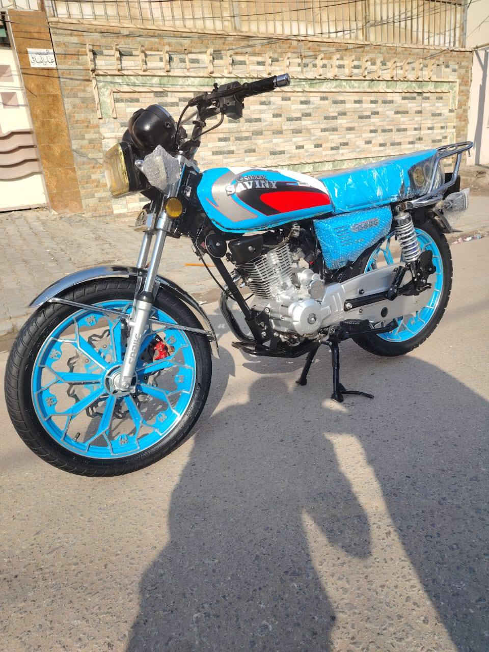 *********** سافان مديل  21
وكيلها العارضي السعر ٨٠٠ وبيها مجال
