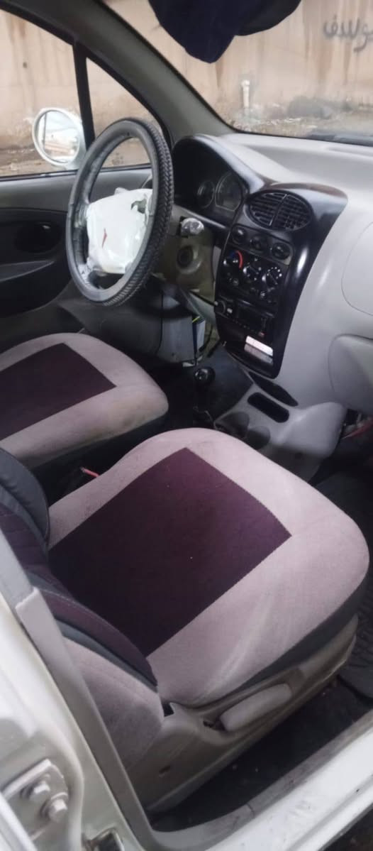 سلام عليكم للبيع كيو كيو موديل 2012السعر 28$بيها مجال 

رقم نينوى مسطرة كابون بانزين بيها 

التحويل من الشرعي 

محرك بدايه رخاوه

كير شرط تبريد وتفئه شغال 

شرط بدون صبغ او بدون دواخل 

العنوان موصل حي الحدباء 
***********
***********
